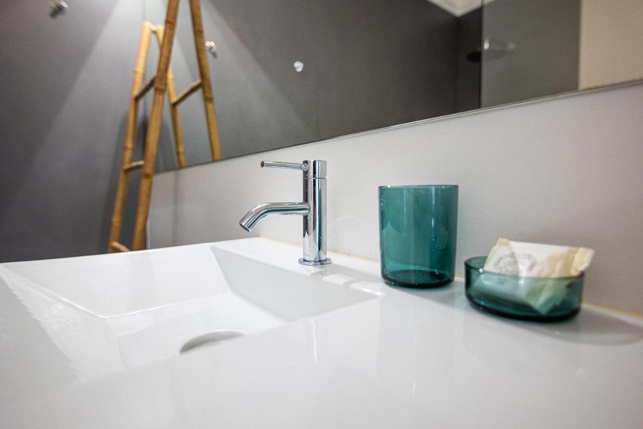 Vago Alcantara Suites Lisbon Luaran gambar